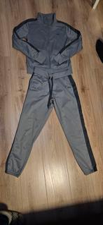 Under armour trainingspak jongen maat XS, Ophalen of Verzenden, Gebruikt, Jongen