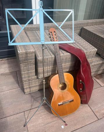 Aria Concert Gitaar AC-8 beschikbaar voor biedingen