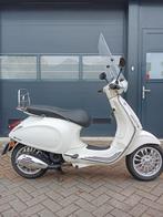 Vespa sprint 2016, Fietsen en Brommers, Scooters | Vespa, Ophalen of Verzenden, Gebruikt, Benzine