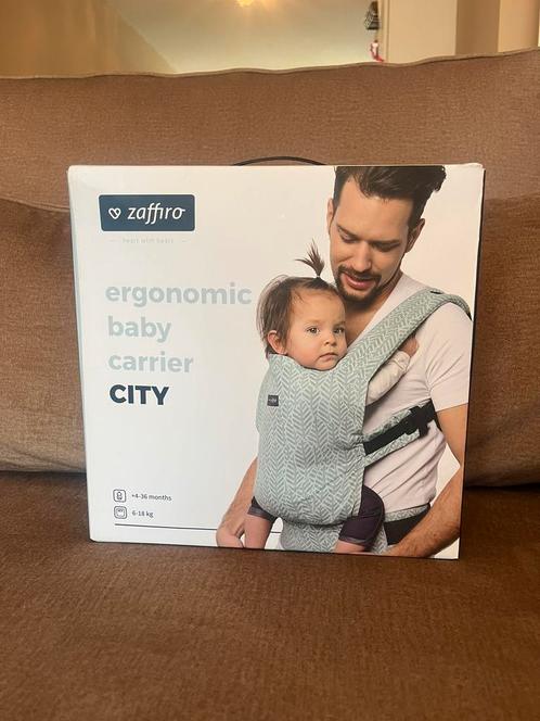 Zaffiro ergonomic baby carrier city •in doos nooit gebruikt, Kinderen en Baby's, Babydragers en Draagdoeken, Nieuw, Draagzak, Buik, Rug of Zij