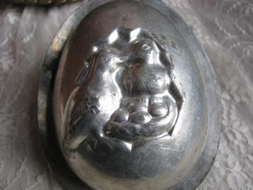 Oude Halve Chocoladevorm / Chocolademal - Paasei / Vogel beschikbaar voor biedingen