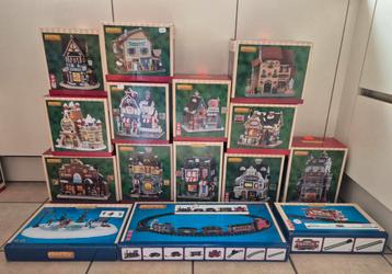 Lemax Kerstcollectie: 12 Huisjes, 2 Treinen & 1 Schaatsbaan beschikbaar voor biedingen