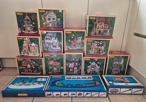 Lemax Kerstcollectie: 12 Huisjes, 2 Treinen & 1 Schaatsbaan, Diversen, Kerst, Zo goed als nieuw, Ophalen