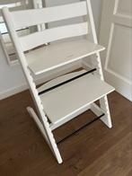 2 witte tripp trapp kinderstoelen Stokke, Ophalen of Verzenden, Zo goed als nieuw, Meegroeistoel