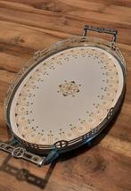 Porceleinen serveerschaal, Ophalen