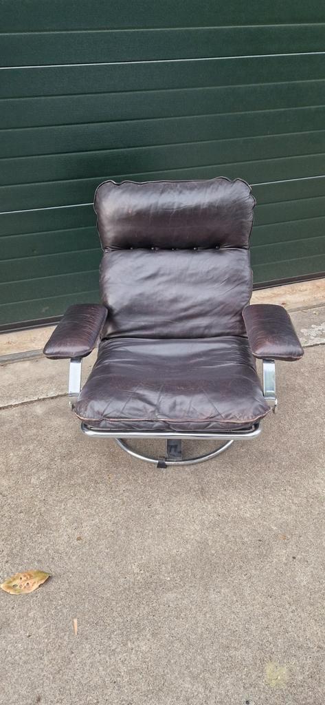 Leolux swivel fauteuil, Huis en Inrichting, Fauteuils, Gebruikt, Leer, Metaal, 50 tot 75 cm, 75 tot 100 cm, Ophalen