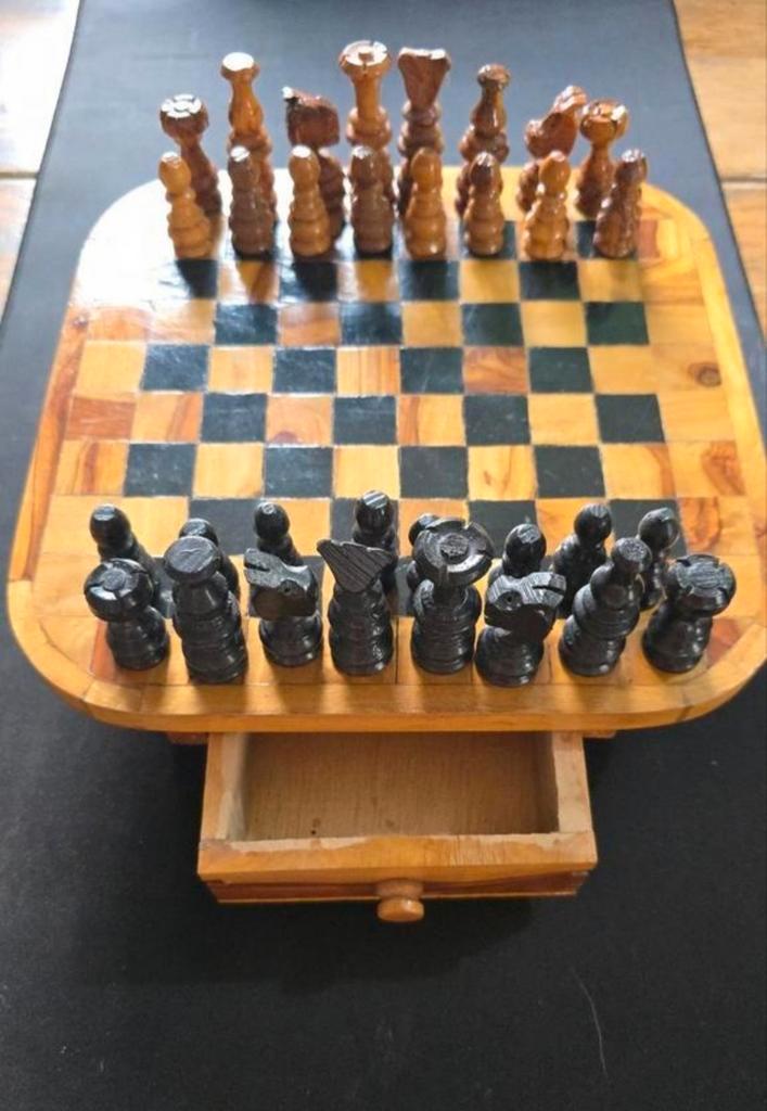 Uniek houten schaakbord, Hobby en Vrije tijd, Gezelschapsspellen | Bordspellen, Ophalen of Verzenden