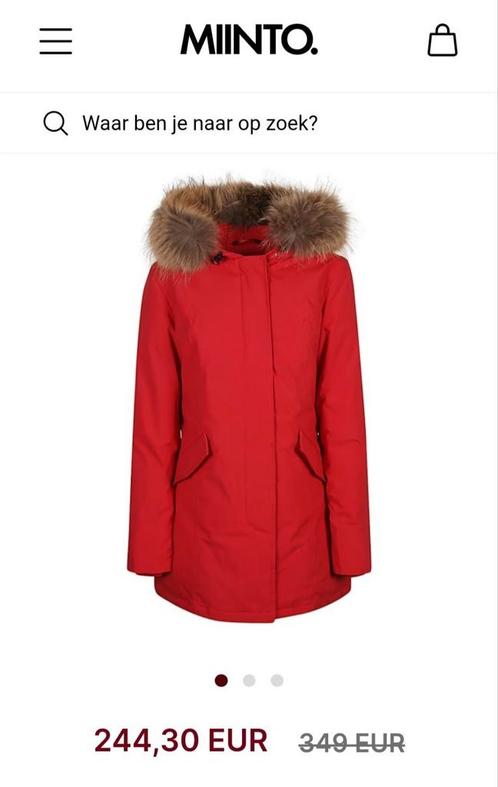 CANADIENS winterjas rode kleur met (nep)bontje, Kleding | Dames, Jassen | Winter, Gedragen, Maat 34 (XS) of kleiner, Rood, Ophalen