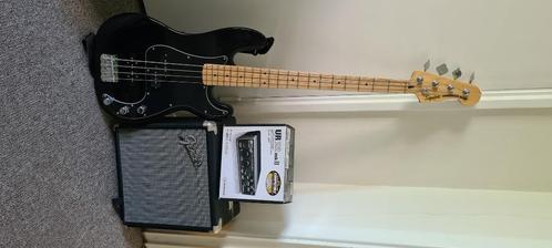 Squier Precision Bass PJ + Fender Rumble 15 Amp + Steinberg, Muziek en Instrumenten, Snaarinstrumenten | Gitaren | Bas, Zo goed als nieuw