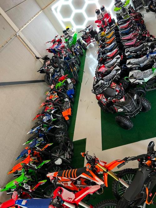 Nieuwe kinder quads en motoren met showroom, Kinderen en Baby's, Speelgoed | Buiten | Accuvoertuigen, Nieuw, Ophalen
