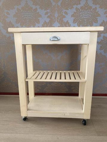 Keukentrolley beschikbaar voor biedingen