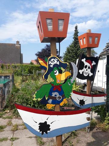 Piraten feestpalen straatversiering incl verlichting  beschikbaar voor biedingen