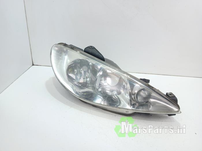 Koplamp rechts van een Peugeot 206, Auto-onderdelen, Verlichting, Peugeot, Gebruikt, 3 maanden garantie, Ophalen of Verzenden