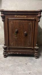 Antieke kluis brandweerend, Ophalen, Gebruikt, Brandkast