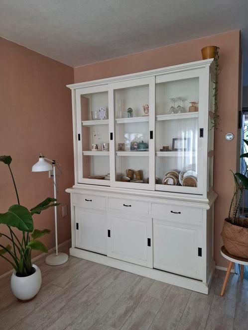 Landelijke witte buffetkast 175cm breed, Huis en Inrichting, Kasten | Buffetkasten, Gebruikt, 200 cm of meer, 150 tot 200 cm, 50 tot 75 cm