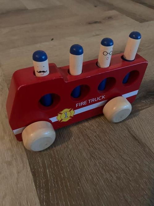 Houten brandweer van toy company plan toys als nieuw, Kinderen en Baby's, Speelgoed | Houten speelgoed, Zo goed als nieuw, Overige typen