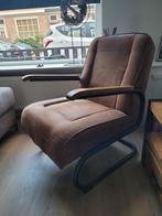 Vintage fauteuil met houten armleuningen, Huis en Inrichting, Fauteuils, Ophalen, Gebruikt, Metaal, Vintage
