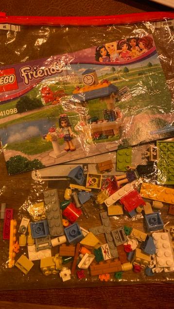 Lego friends 41098 beschikbaar voor biedingen