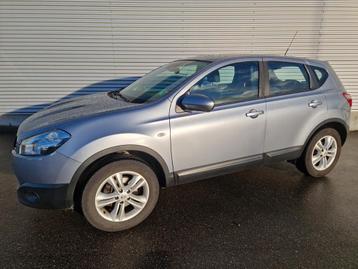 Nissan QASHQAI 1.6 Acenta clima trekhaak zeer mooi beschikbaar voor biedingen
