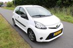 Toyota Aygo 1.0 VVT-i Now 5 Drs met Airco, Voorwielaandrijving, Euro 5, Elektrische ramen, Gebruikt