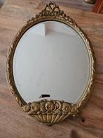 Ovale gouden spiegel met ornamenten, Antiek en Kunst, Antiek | Spiegels, Ophalen of Verzenden, Ovaal, 50 tot 100 cm, Minder dan 100 cm