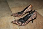 Bershka vlotte leopard pumps mt 38 KOOPJE, Ophalen of Verzenden, Schoenen met hoge hakken, Zo goed als nieuw, Bershka