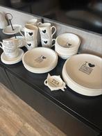 Riverdale servies set, Huis en Inrichting, Keuken | Servies, Compleet servies, Ophalen of Verzenden, Zo goed als nieuw