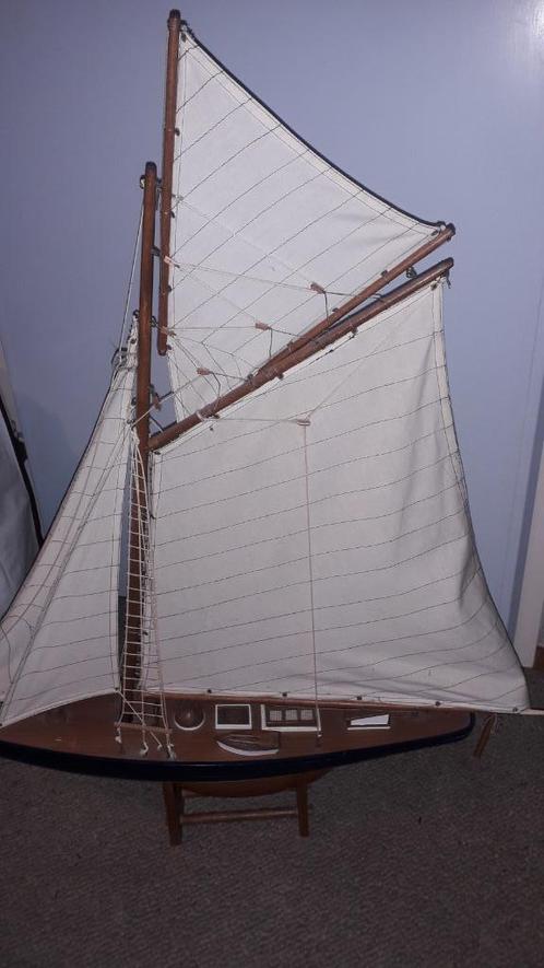 2 grotere model zeilboten, Hobby en Vrije tijd, Modelbouw | Boten en Schepen, Gebruikt, Overige merken, Ophalen