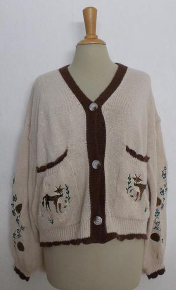 Folklore/trachten lief vestje met vosjes borduursels! XL/XXL beschikbaar voor biedingen