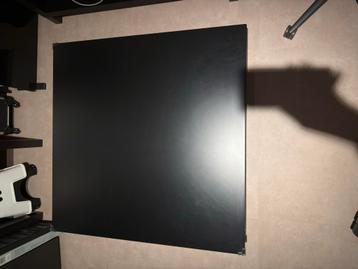 Moderne vierkante salontafel van Zenlifestyle beschikbaar voor biedingen