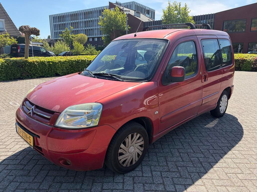 Citroën Berlingo 1.4 I 2007 Rood, Auto's, Citroën, Voorwielaandrijving, 14 km/l, Berlingo, Handgeschakeld