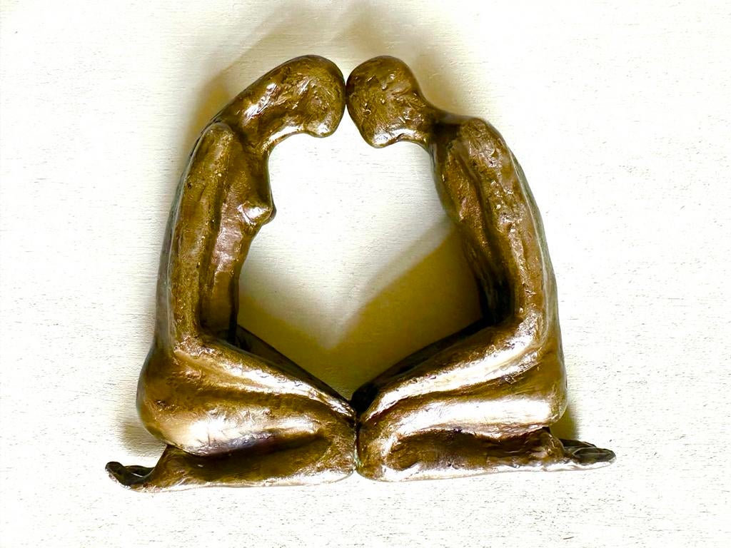 Verbronsd sculptuur Else Ringnalda 1993 gesigneerd, Groep mensen, Ophalen of Verzenden, Gepatineerd, 20 - 50 cm