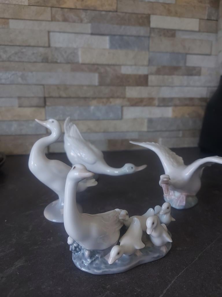 LLADRO GANSEN/EENDEN, Ophalen