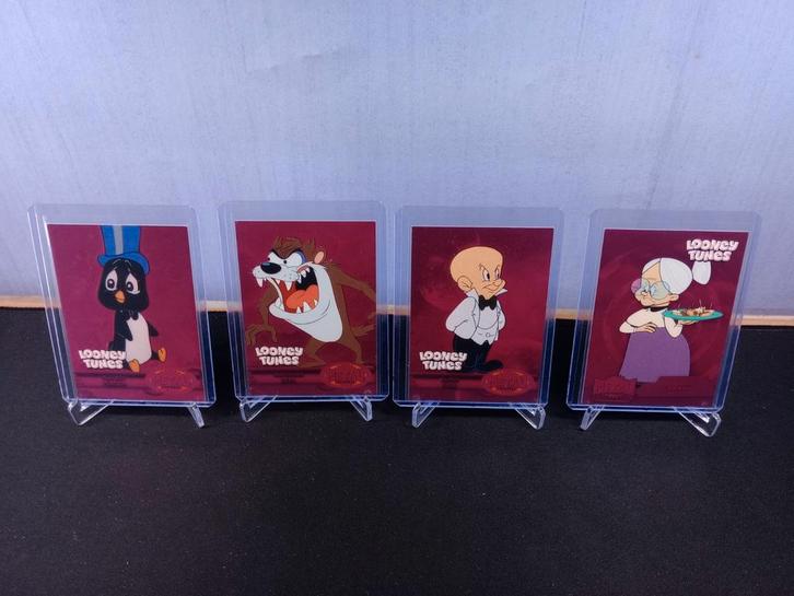 Looney Tunes metalen kaarten set van 4 genummerd tot 300, Verzamelen, Stripfiguren, Zo goed als nieuw, Beeldje of Figuurtje, Looney Tunes