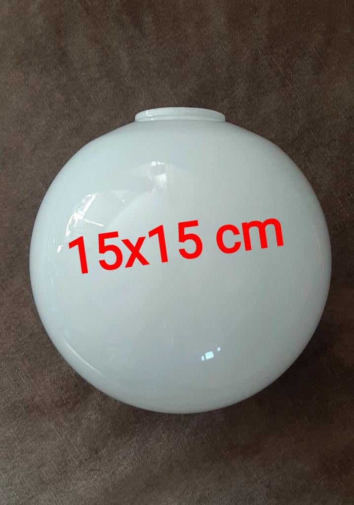 GEZOCHT ! Bollampen ( melkglas ) voor retro lamp, Ophalen