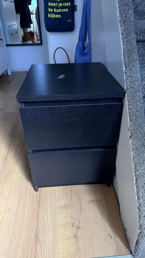 IKEA MALM Nachtkastje - Zwartbruin met 2 lades, Huis en Inrichting, Ophalen, Gebruikt, 55 tot 70 cm, 45 tot 65 cm