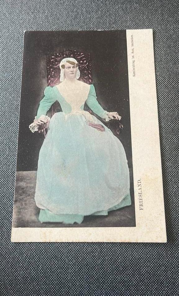 Dame in klederdracht, Ophalen of Verzenden, Voor 1920, Ongelopen, Friesland
