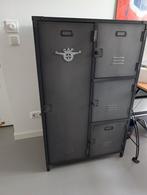 Metalen lockerkast/kledingkast, Ophalen, Zo goed als nieuw