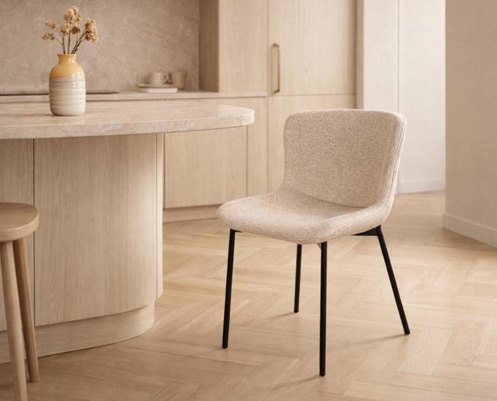 Beige eetkamerstoel - beige stoelen - stoel champagne, Huis en Inrichting, Stoelen, Nieuw, Vijf, Zes of meer stoelen, Stof, Bruin