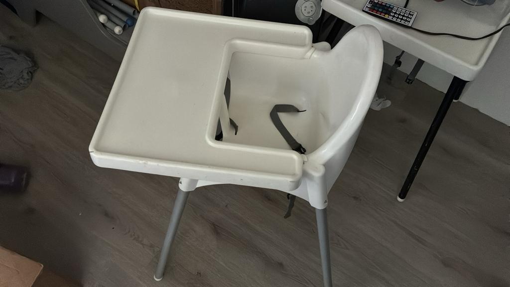 IKEA Antilop kinderstoel met blad en riem, Ophalen of Verzenden, Gebruikt, Overige typen, Afneembaar eetblad