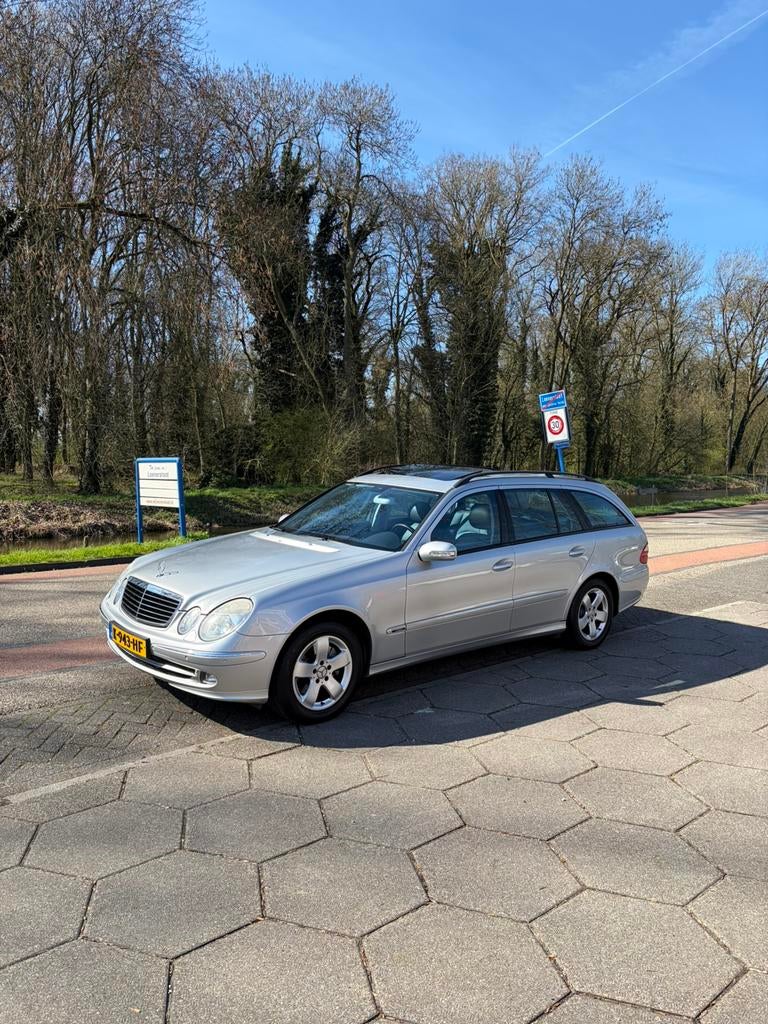 Mercedes E320 4 MATIC W211 combi automaat YOUNGTIMER, Automaat, Zwart, 1770 kg, 2500 kg