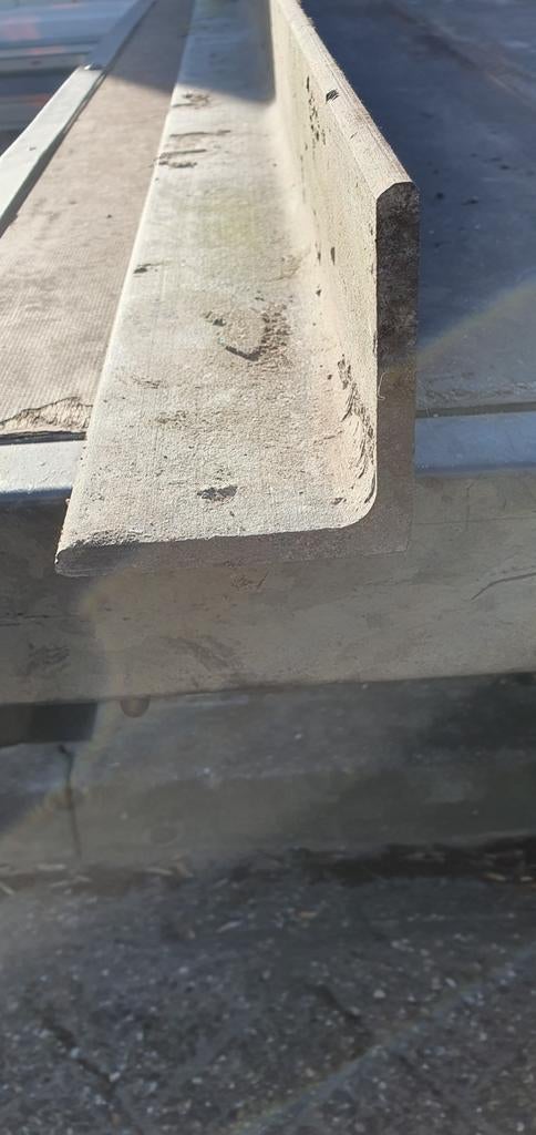 Stalen latei
Ijzeren bovenligger
Breed 190.0 cm
10.0 x 10.0, Doe-het-zelf en Verbouw, Ophalen of Verzenden