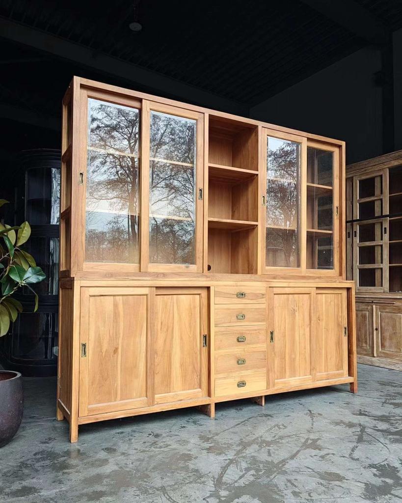 Grote / Brede teakhouten winkelkast | Schoolkast #2340, Huis en Inrichting, Kasten | Buffetkasten, Niet ingevuld, Gebruikt, Met deur(en)