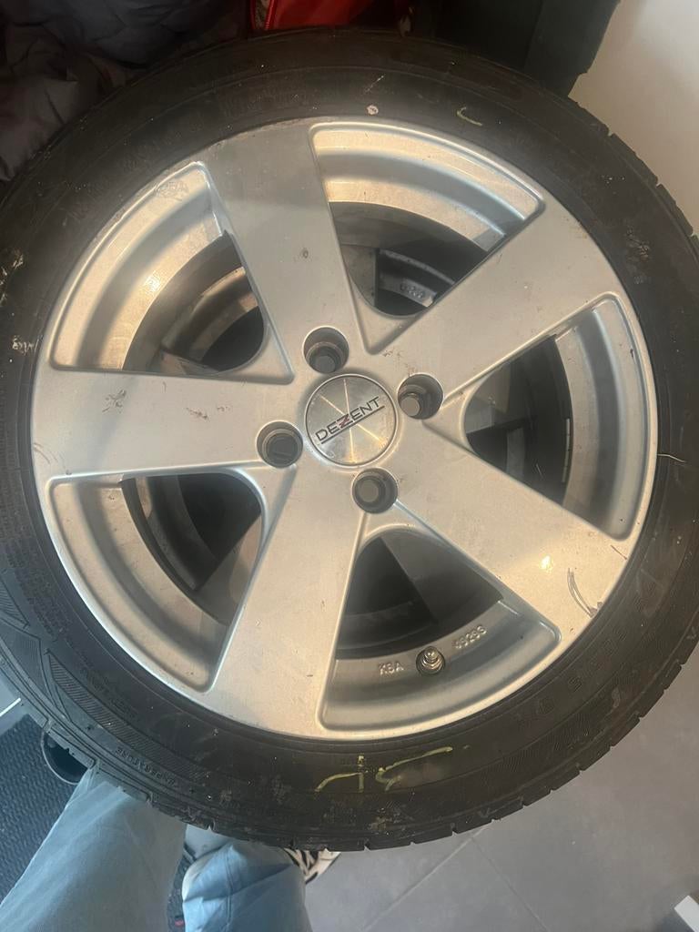 velgen met zomerbanden 4x100, Ophalen, Gebruikt