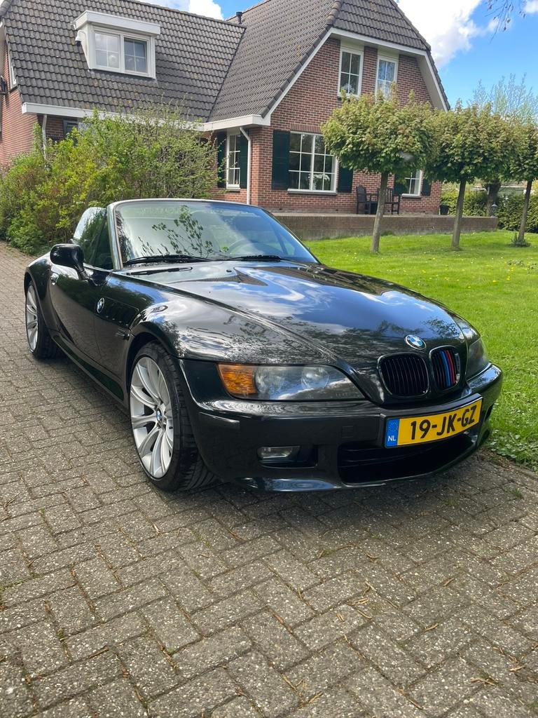 BMW Z3 2.8 6 cil  Roadster 1998 Zwart wide body nieuwstaat !, Achterwielaandrijving, Zwart, 192 pk, Cabriolet