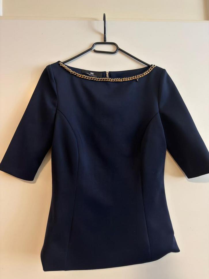 Elisabetta Franchi top met gouden ketting detail, Kleding | Dames, Tops, Gedragen, Maat 38/40 (M), Blauw, Lange mouw, Ophalen of Verzenden