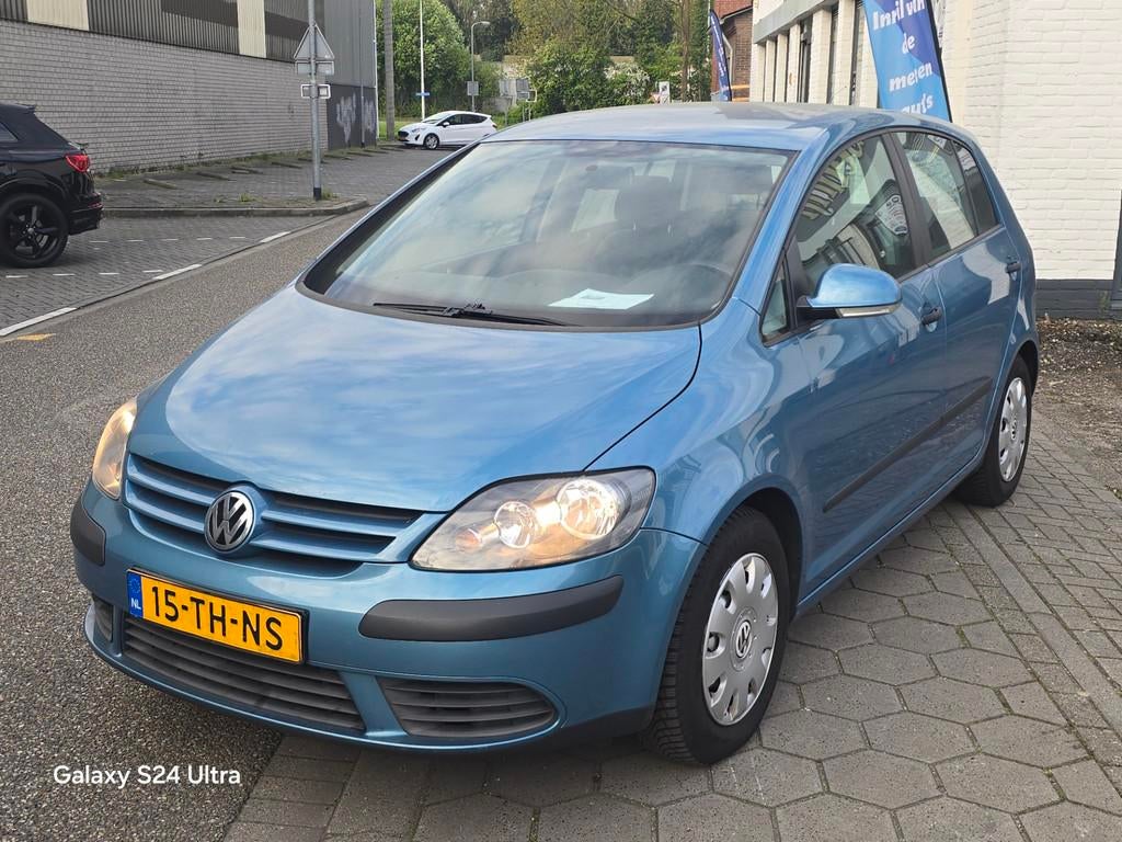 Volkswagen Golf Plus 1.6 FSI Comfortline*automaat*nap*apk*ar, Auto's, Gebruikt, 4 cilinders, Blauw, 116 pk