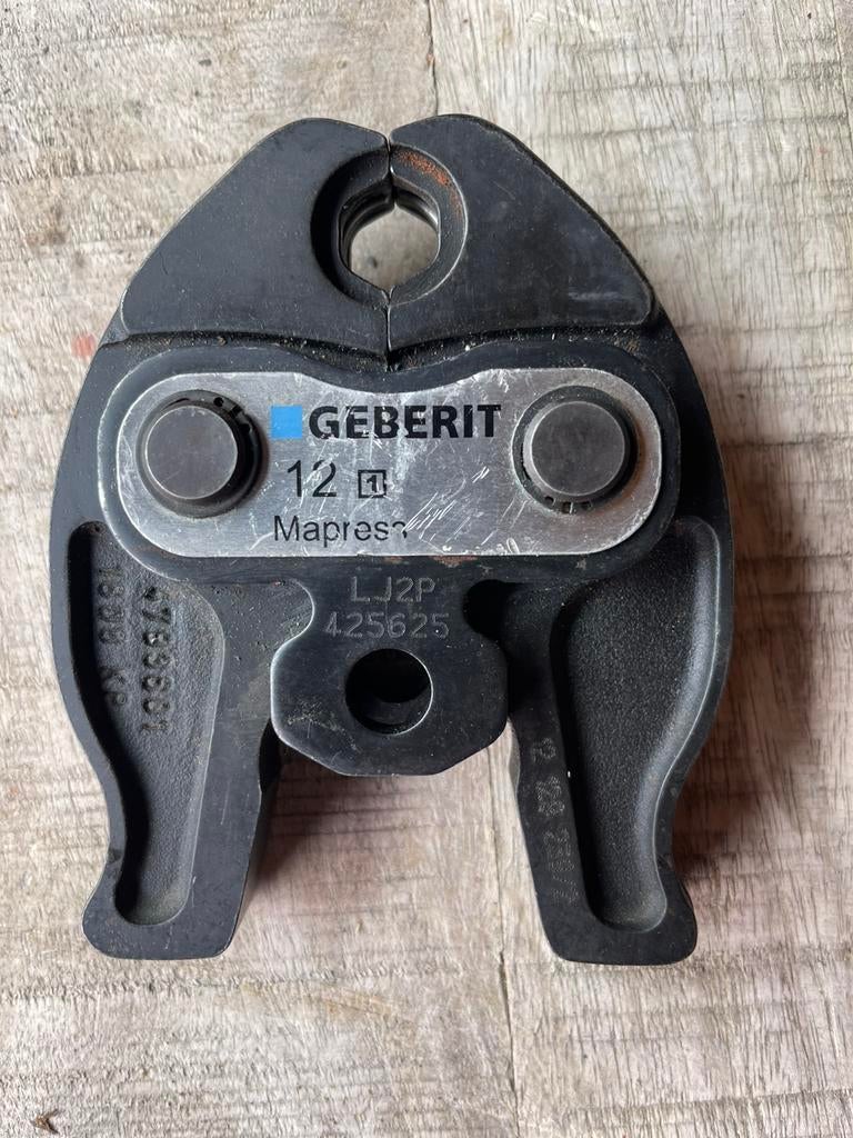 Persbek mapress geberit, Ophalen of Verzenden, Zo goed als nieuw