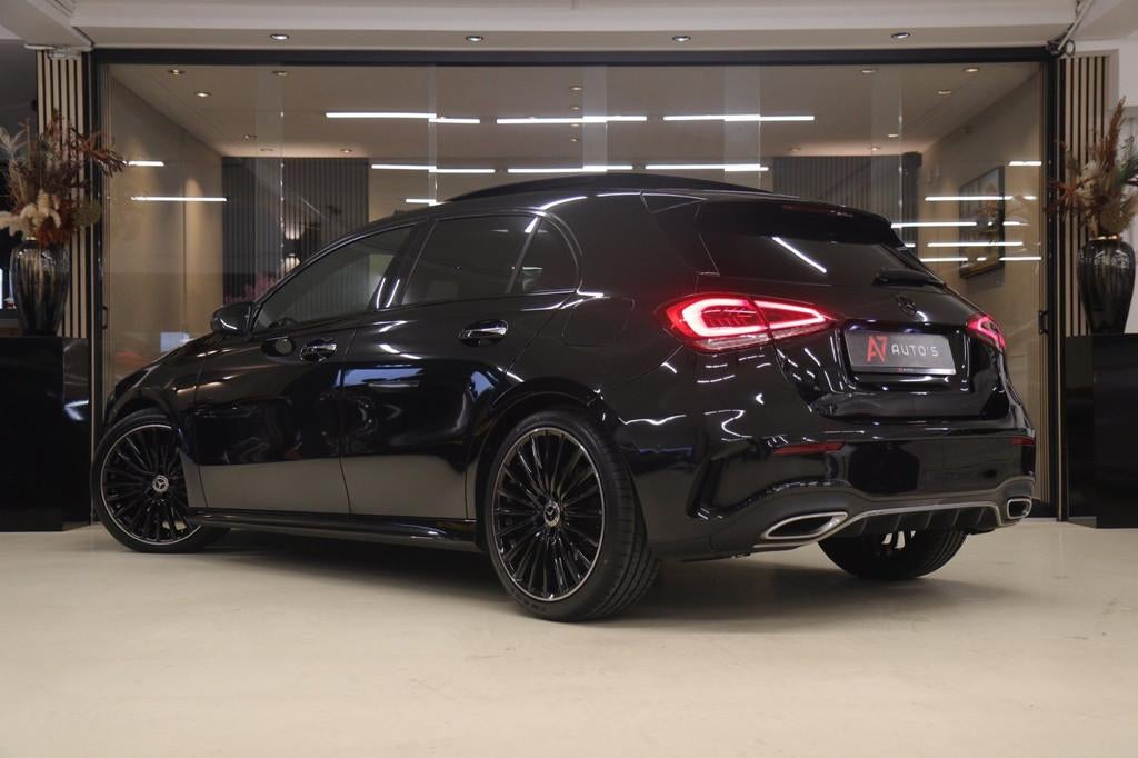 Mercedes-Benz A-klasse 220 4MATIC AMG-LINE PANO/BURM/SFEER/3, Auto's, Mercedes-Benz, Automaat, USB, 15 km/l, Euro 6