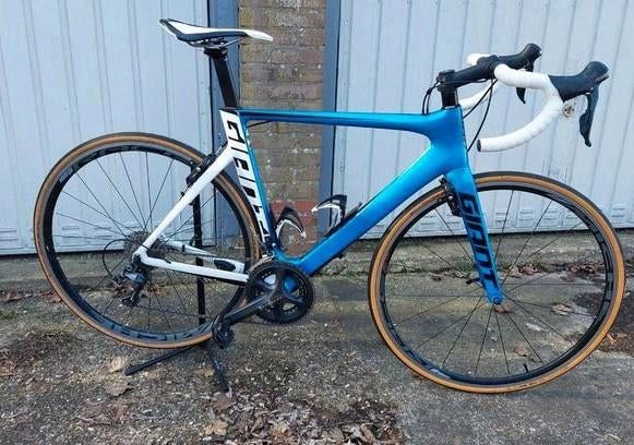 Prachtige Giant advanced pro 1,klaar voor elke fietstocht, Fietsen en Brommers, Fietsen | Racefietsen, 53 tot 57 cm, Ophalen, Carbon